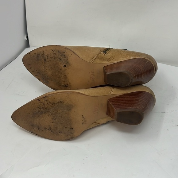 Frye Sz 8 Amado Wedge Zip Bootie Antiqued Tan Leather - Picture 7 of 12